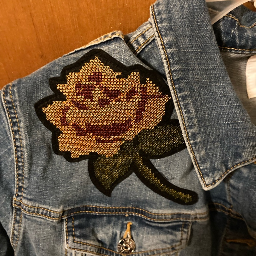 NWT lularoe Jean jacket. 3x. Like dark yellow mustard roses. Has side pockets